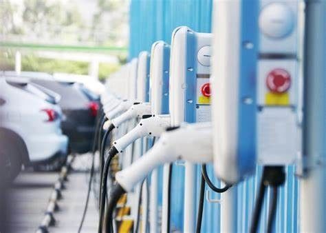 Sistema di ricarica dei veicoli elettrici,prova di durata per la marcatura