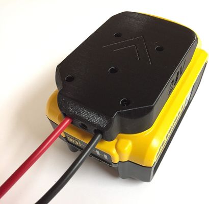 Standard per gli adattatori di batterie per veicoli di sicurezza, prova di impatto